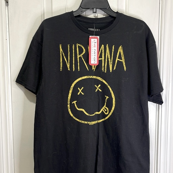 NWT Nirvana black short sleeve T-shirt with yellow face and logo. size large - Picture 2 of 4